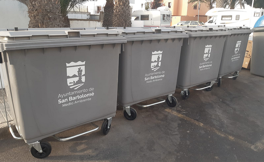 Nuevos contenedores en el municipio de San Bartolomé.