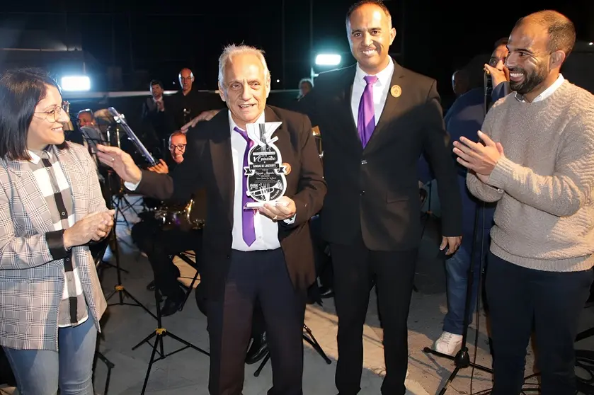 Homenaje al maestro Ricardo Viñas Salcedo