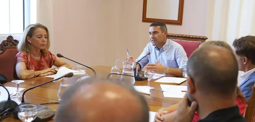 Susana Pérez y Oswaldo Betancort en una reunión reciente.