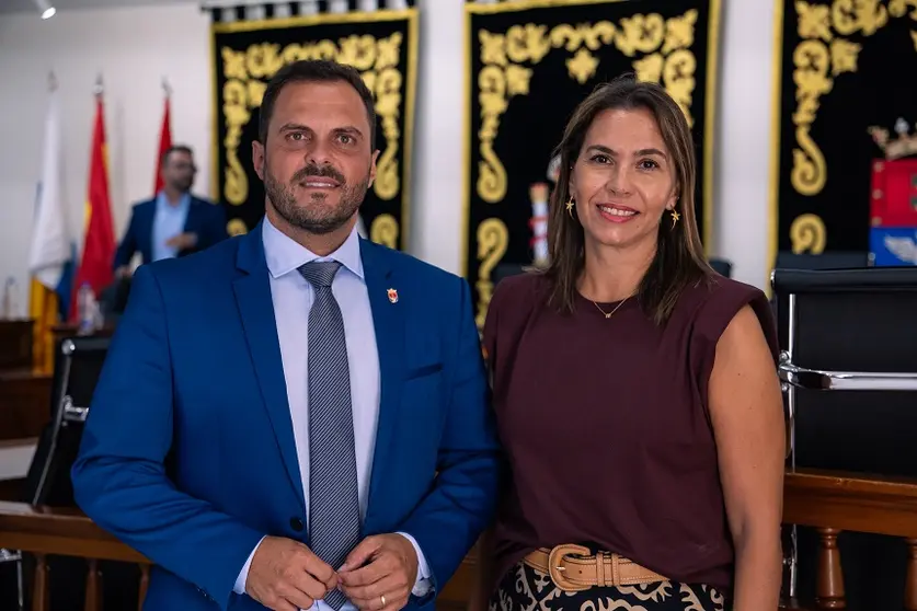 Maite Corujo y Yonathan de León.