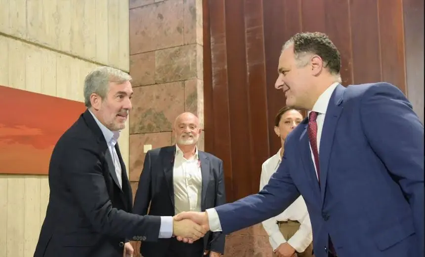 Una delegación marroquí, encabezada por el secretario general del Ministerio de Transporte, visita estos días las Islas.