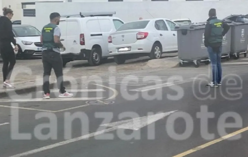 Agentes de la Guardia Civil en el lugar de los hechos.