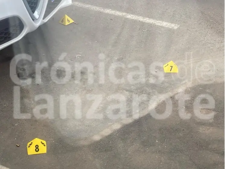 Casquillos de las balas en la zona del tiroteo vivido en Playa Honda el pasado fin de semana.