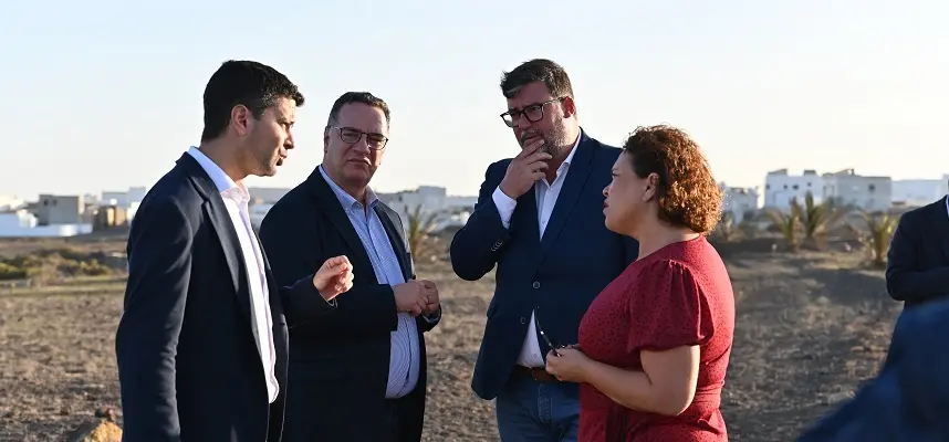 Encuentro entre Isidro Pérez y Poli Suárez.