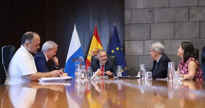 Imagen del último encuentro del Consejo de Gobierno presidido por el socialista Ángel Víctor Torres.