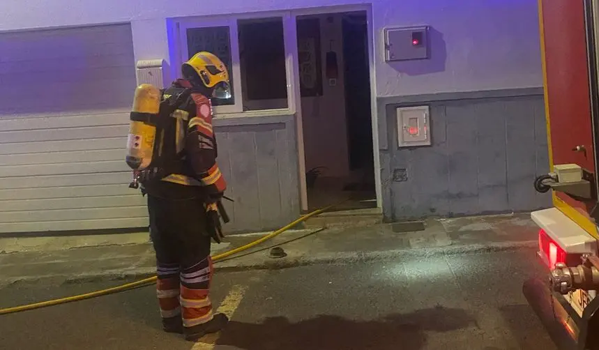Incendio de una vivienda en la calle Fray Luis de León de Arrecife.