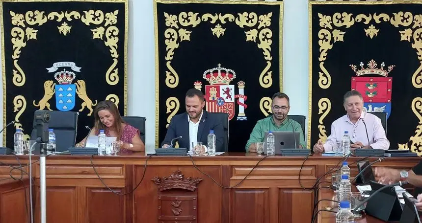 Imagen del pleno celebrado este jueves en Arrecife