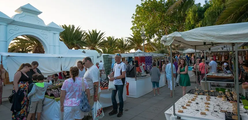 Mercadillo Costa Teguise