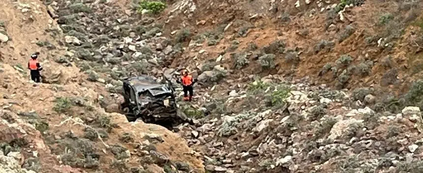 Imagen de cómo quedó el vehículo tras la caída