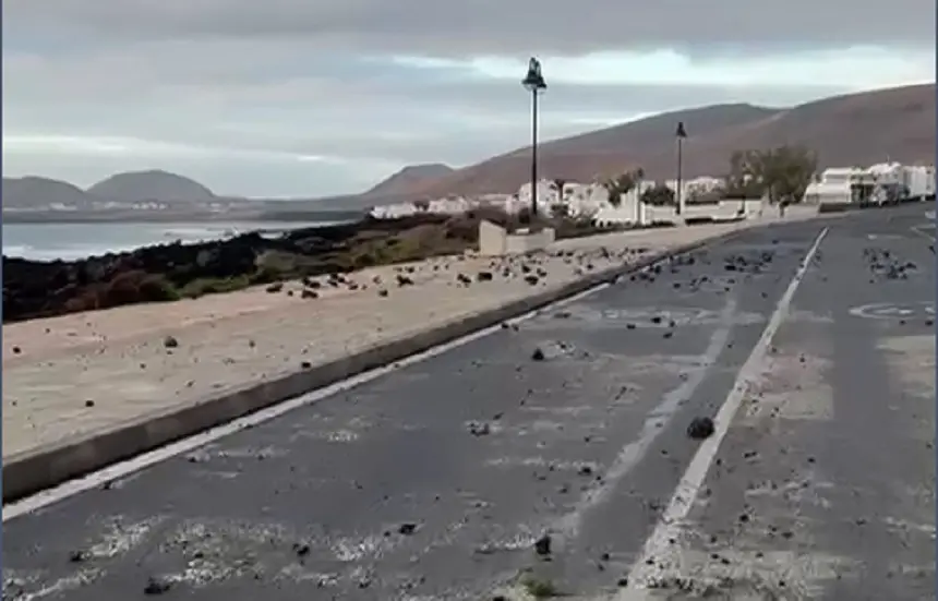 Desperfectos acasionados por el temporal en Punta Mujeres.
