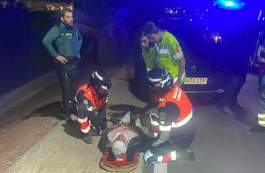 Imagen del momento de la asistencia de la mujer.
