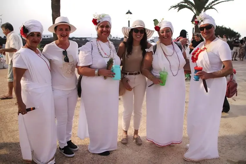 Algunas de las participantes en el carnaval tradicional