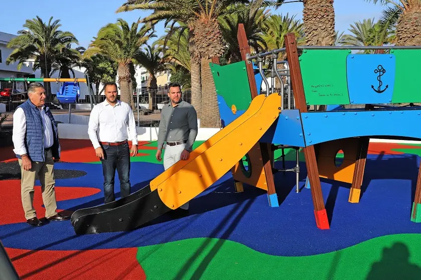Visita al parque infantil de Altavista.