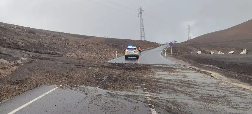 Imagen del lugar donde aparcaban los coches antes de que se hicieran los cunetones