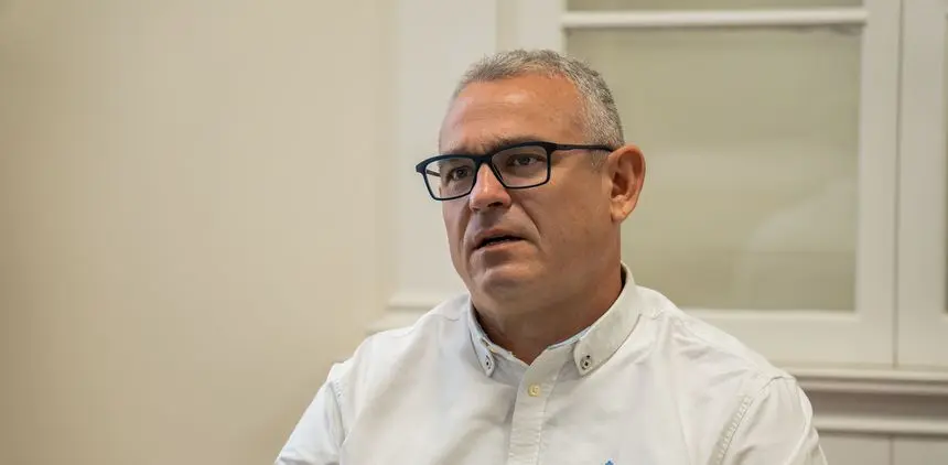 Jacobo Lemes en su despacho del Ayuntamiento