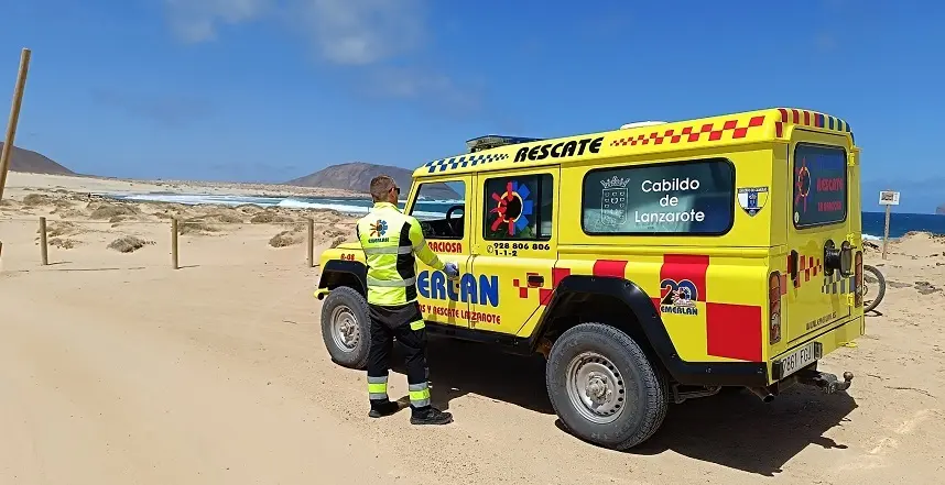 Vehículo de EMERLAN durante una de las actuaciones realizadas.