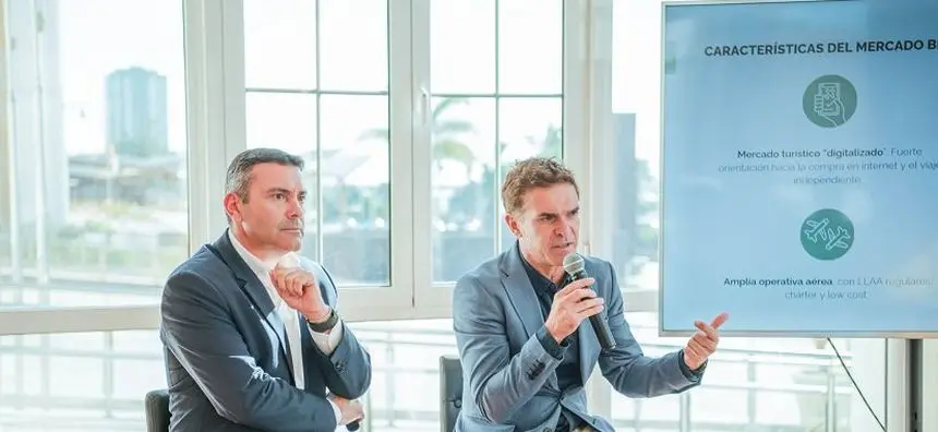 Oswaldo Betancort y Héctor Fernández en una presentación reciente.