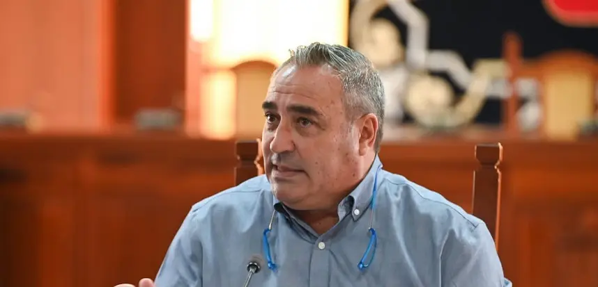 Ángel Vázquez.