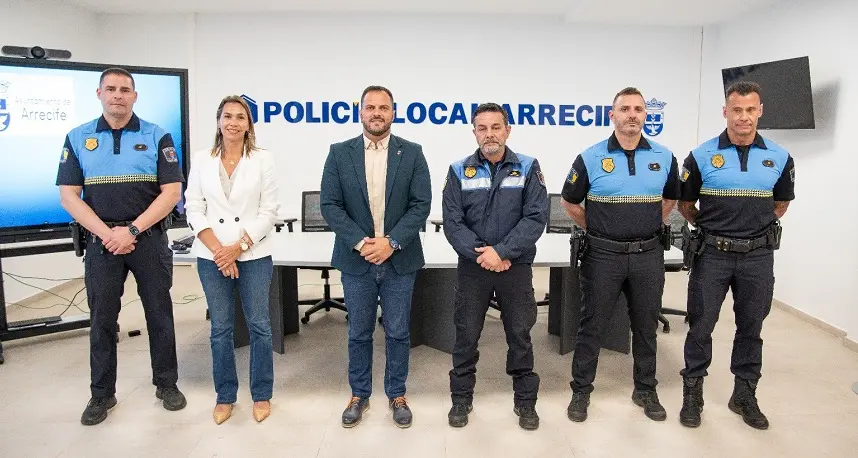 Arrecife presenta el despliegue de los Agentes Tutor de la Policía Local .