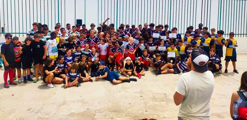 Jóvenes participantes en el encuentro de rugby realizado en Lanzarote.