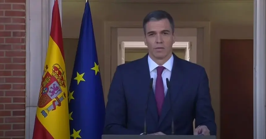 Pedro Sánchez durante su comparecencia anunciando que continua en el Gobierno de España.