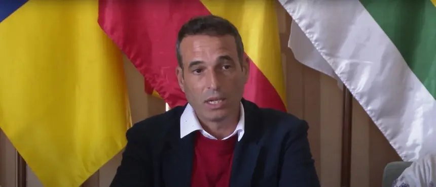 Alfredo Villalba en un pleno del Ayuntamiento de Haría.