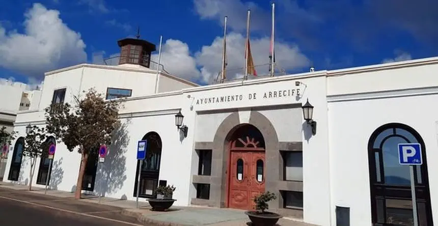 Fachada del Ayuntamiento de Arrecife.