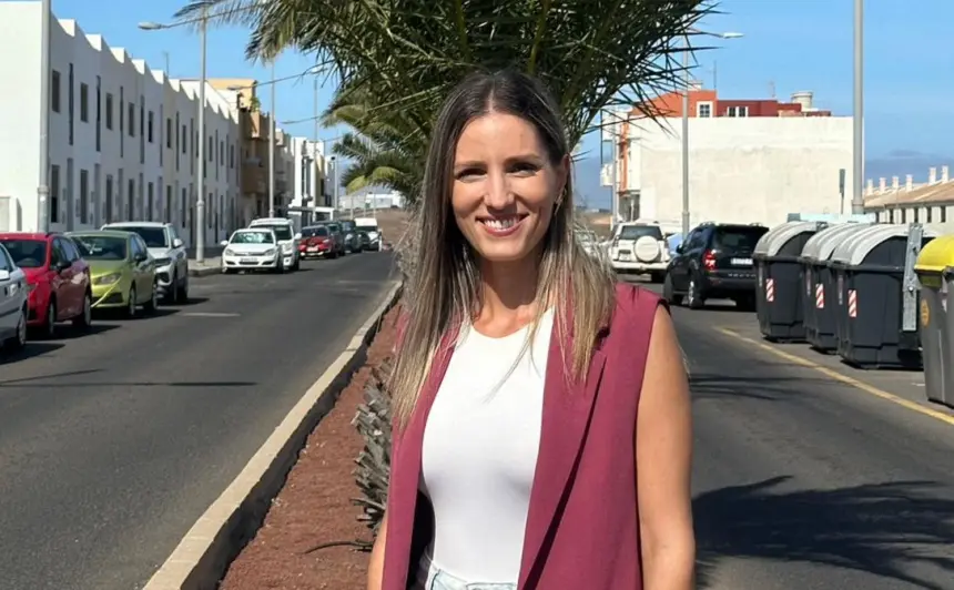 Sheila Guillén en la calle Tajaraste Argana