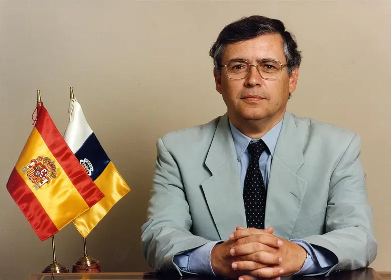 Luis Fajardo Spínola.