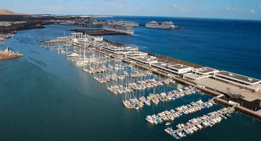 Zona de cruceros en Arrecife, y Marina Lanzarote