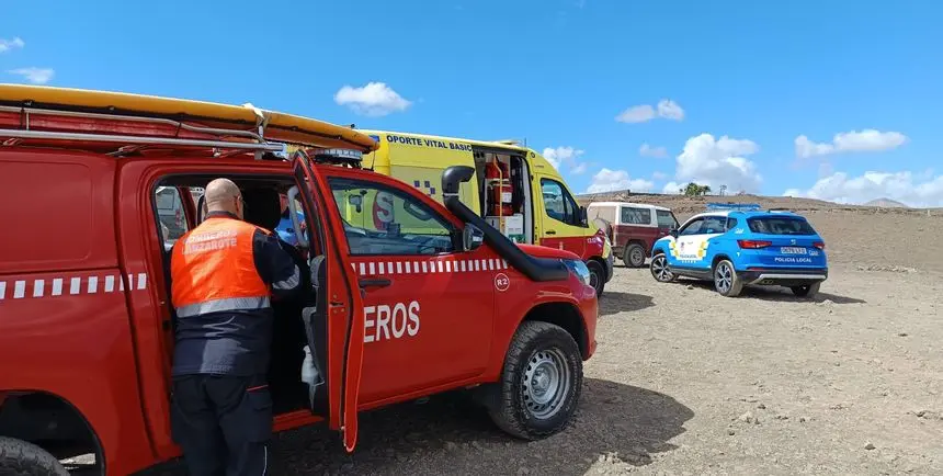Momento de la llegada de los bomberos a la zona