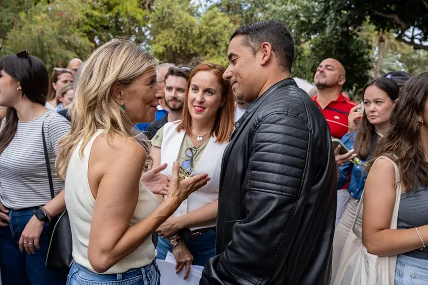 Yoné Caraballo habla con Yolanda Díaz