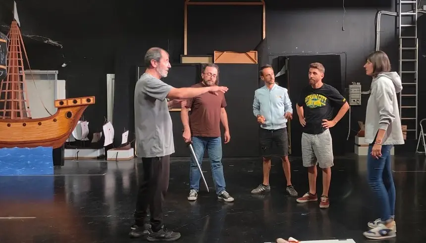 Ensayo de 'Loca Historia Maha'