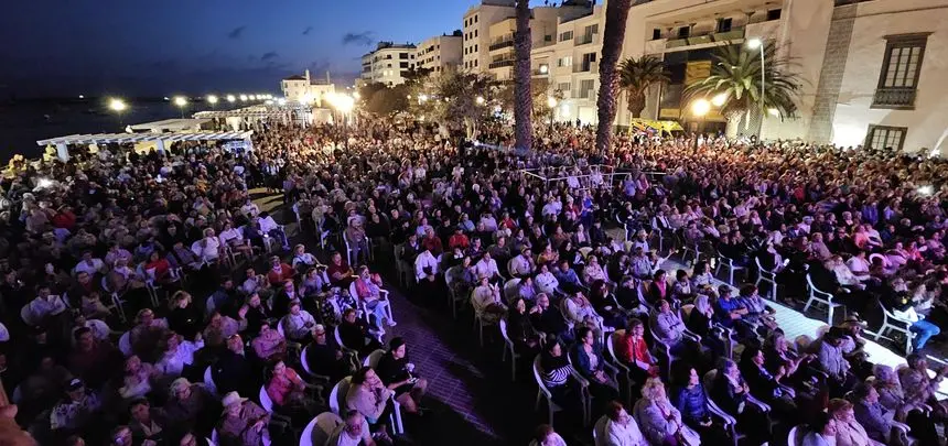 Imagen del impresionante aspecto que presentaba el parque José Ramírez Cerdá este Día de Canarias