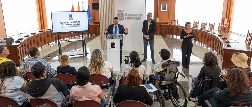 Presentación del Concierto Social en el Cabildo de Lanzarote.