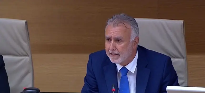 Ángel Víctor Torres este lunes durante su comparecencia en la Comisión de Investigación del Caso Mascarillas en el Congreso. 