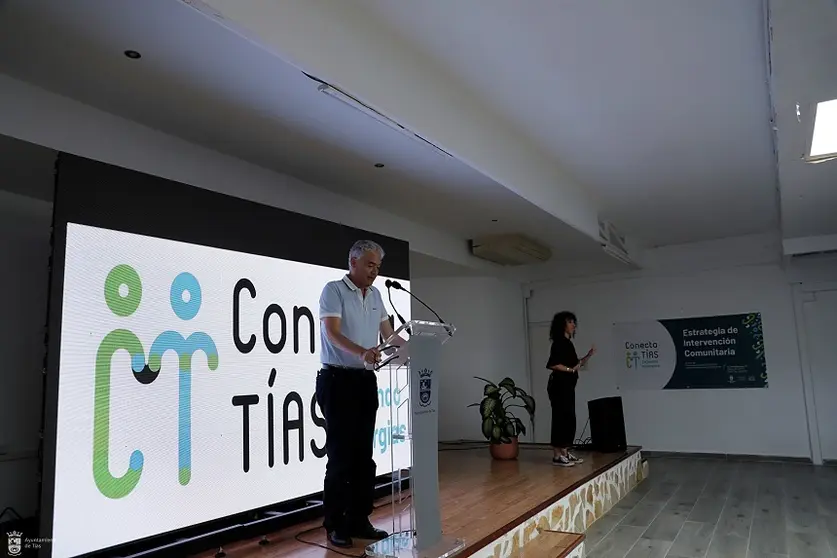Presentación nueva imagen corporativa Conecta Tías.