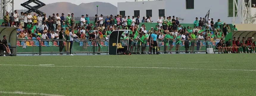 Afición del Unión Sur Yaiza presente en el partido ante el Portugalete.