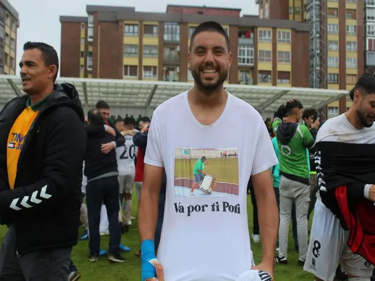 El autor del gol con una bonita dedicatoria para Poti