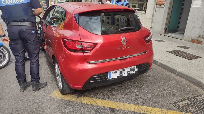 Vehículo sustraído y localizado por la Policía Local con los nuevos dispositivos