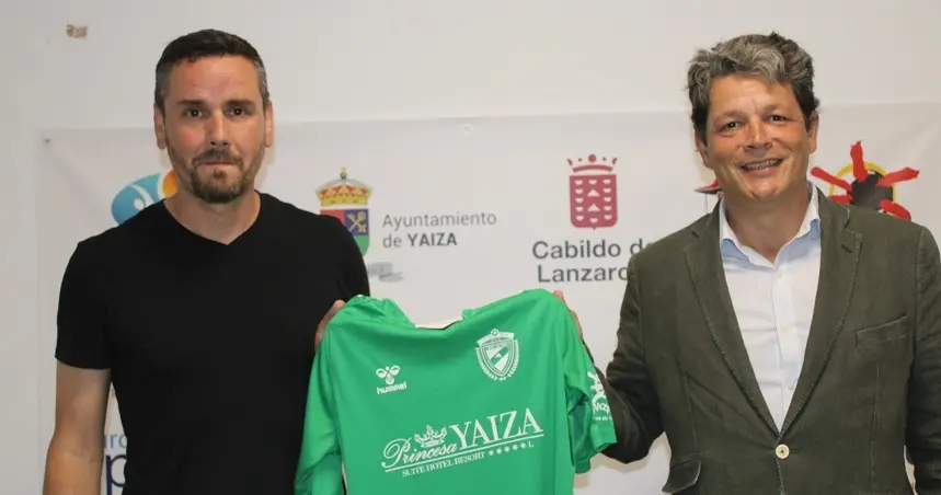 Maxi Barrera junto a Bernardo Povedano.