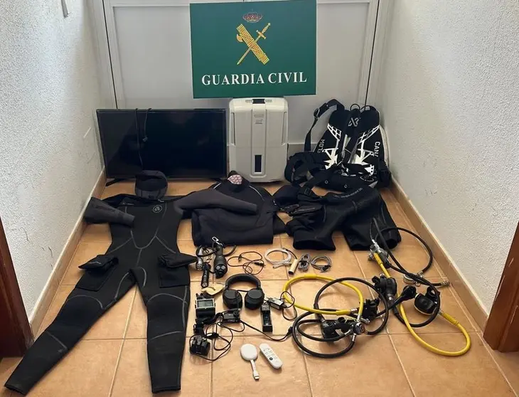 Material incautado por la Guardia Civil.