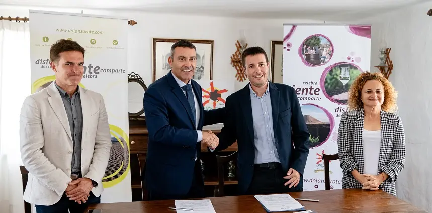 Firma de la SPEL y Consejo Regulador.