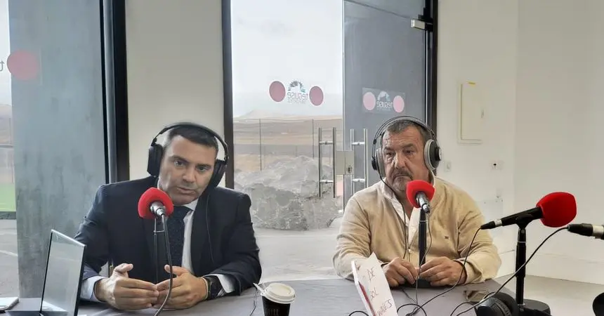 Oswaldo Betancort y Miguel Ángel Jiménez durante el desarrollo del programa.