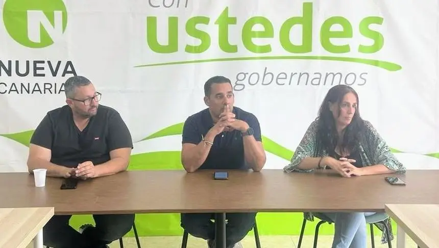 Daisy Villalba con Yoné Caraballo y Marcos Lemes en otra convocatoria de prensa.