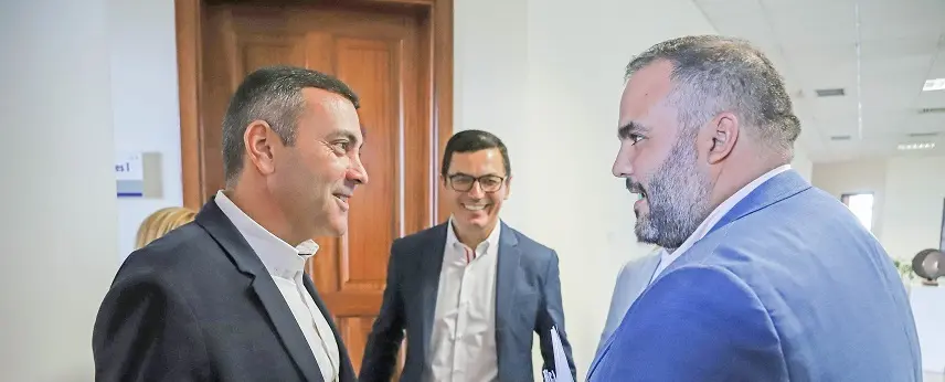 Visita del consejero al Cabildo de Lanzarote.