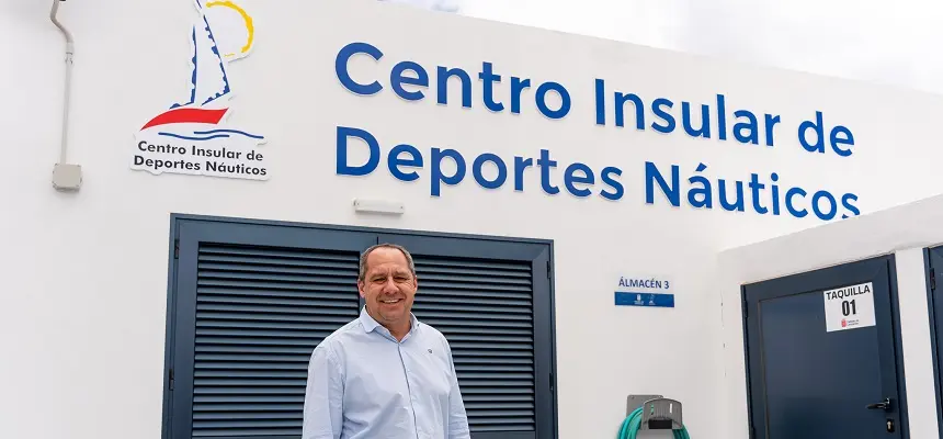 Juan Monzón en el Centro Insular de Deportes Náuticos.