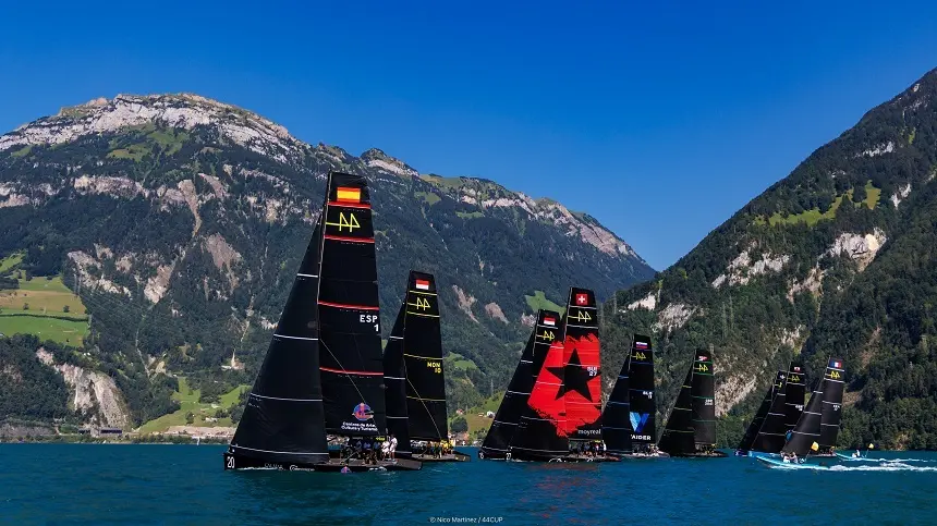 Embarcación del Calero Sailing Team durante una regata.