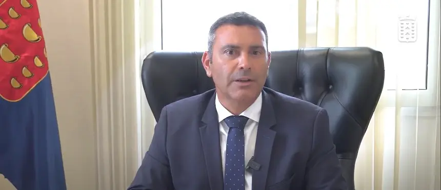 Oswaldo Betancort en su mensaje a la ciudadanía de Lanzarote.