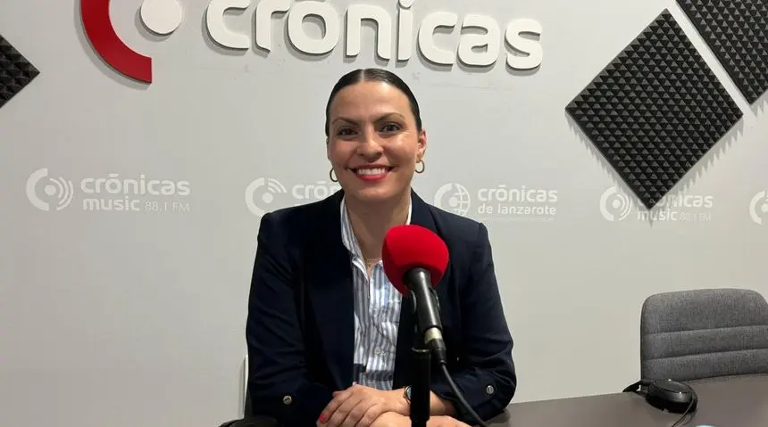 Migdalia Machín en Crónicas Radio.